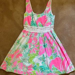 Lilly Pulitzer Rosemarie size 4